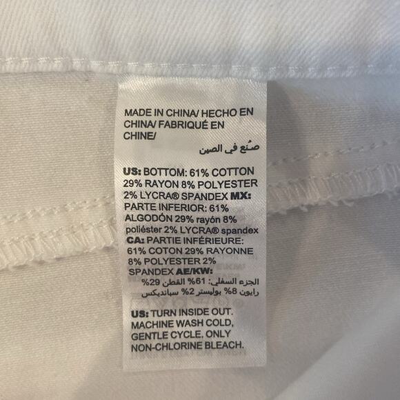 Chico's Women's So Slimming Girlfriend Slim Leg Crop Jean White Size 12 - Picture 5 of 8